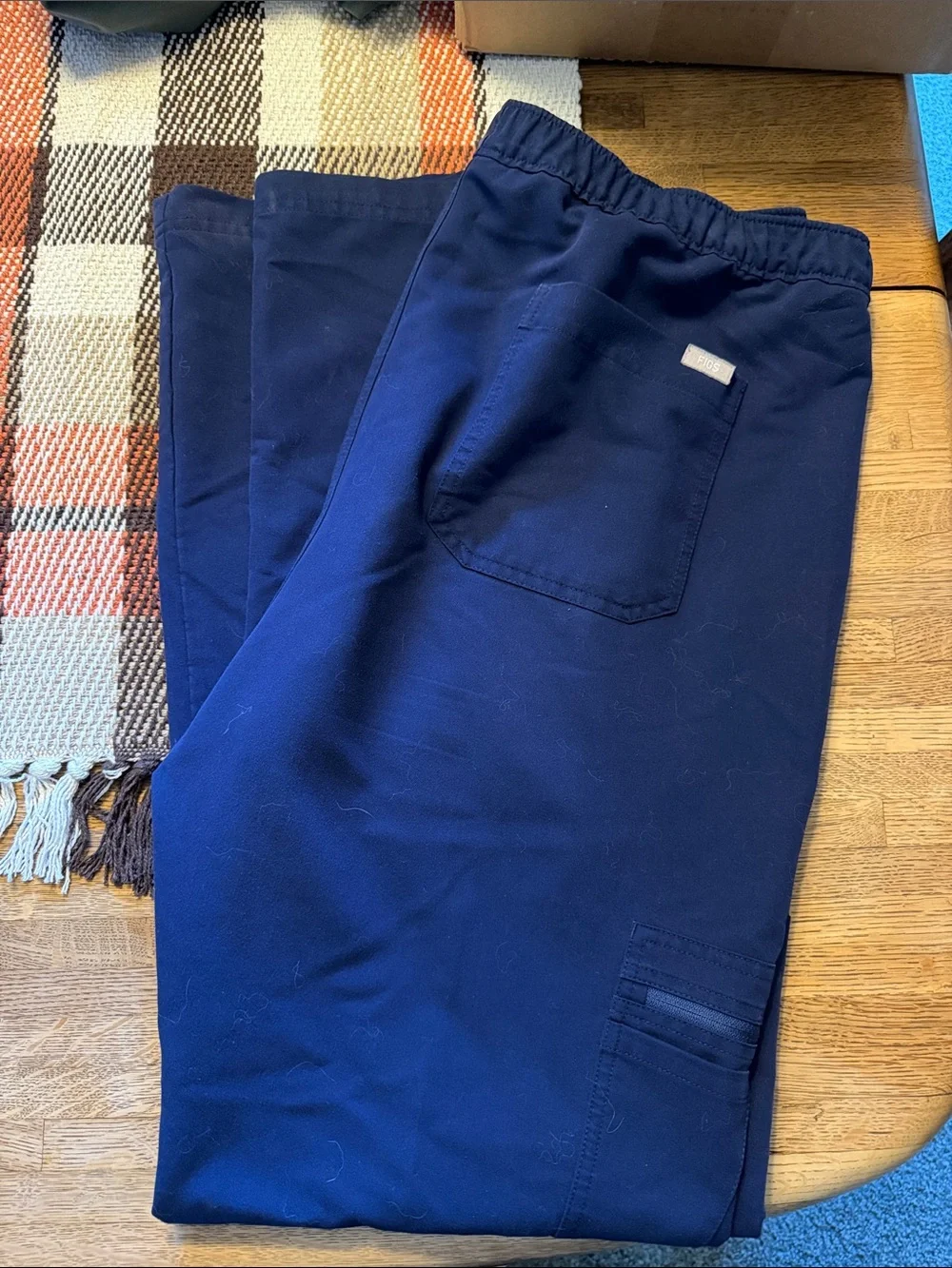 Men's Navy Cairo Cargo Scrub pants - FIGS